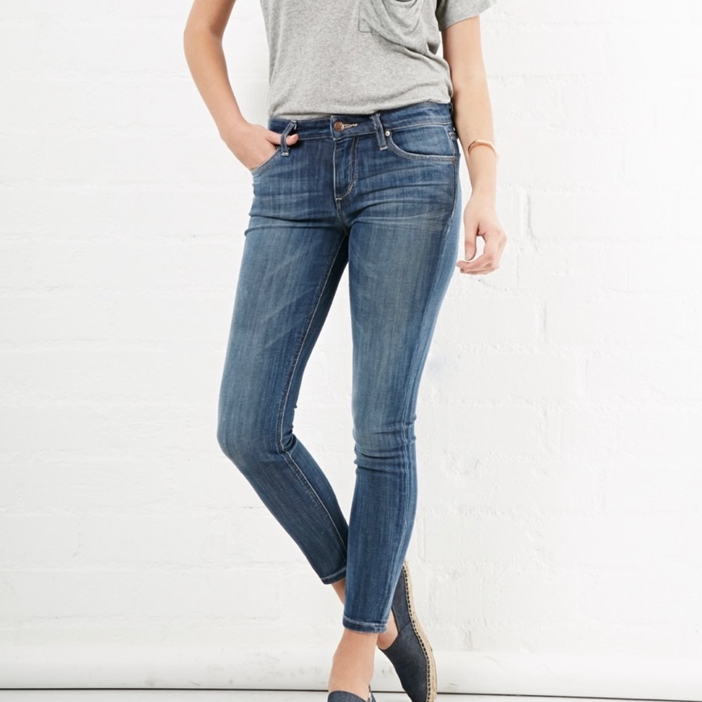 Joes Jeans skinny mid rise Lyndi  jeans size 26